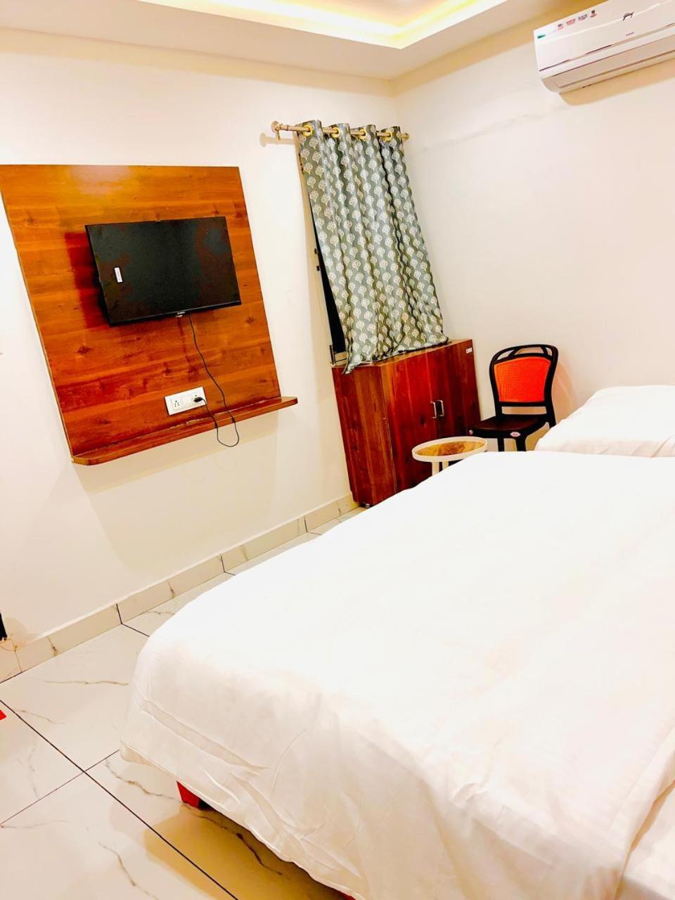 Hotel Shree Kedar Palace Ujjain Εξωτερικό φωτογραφία