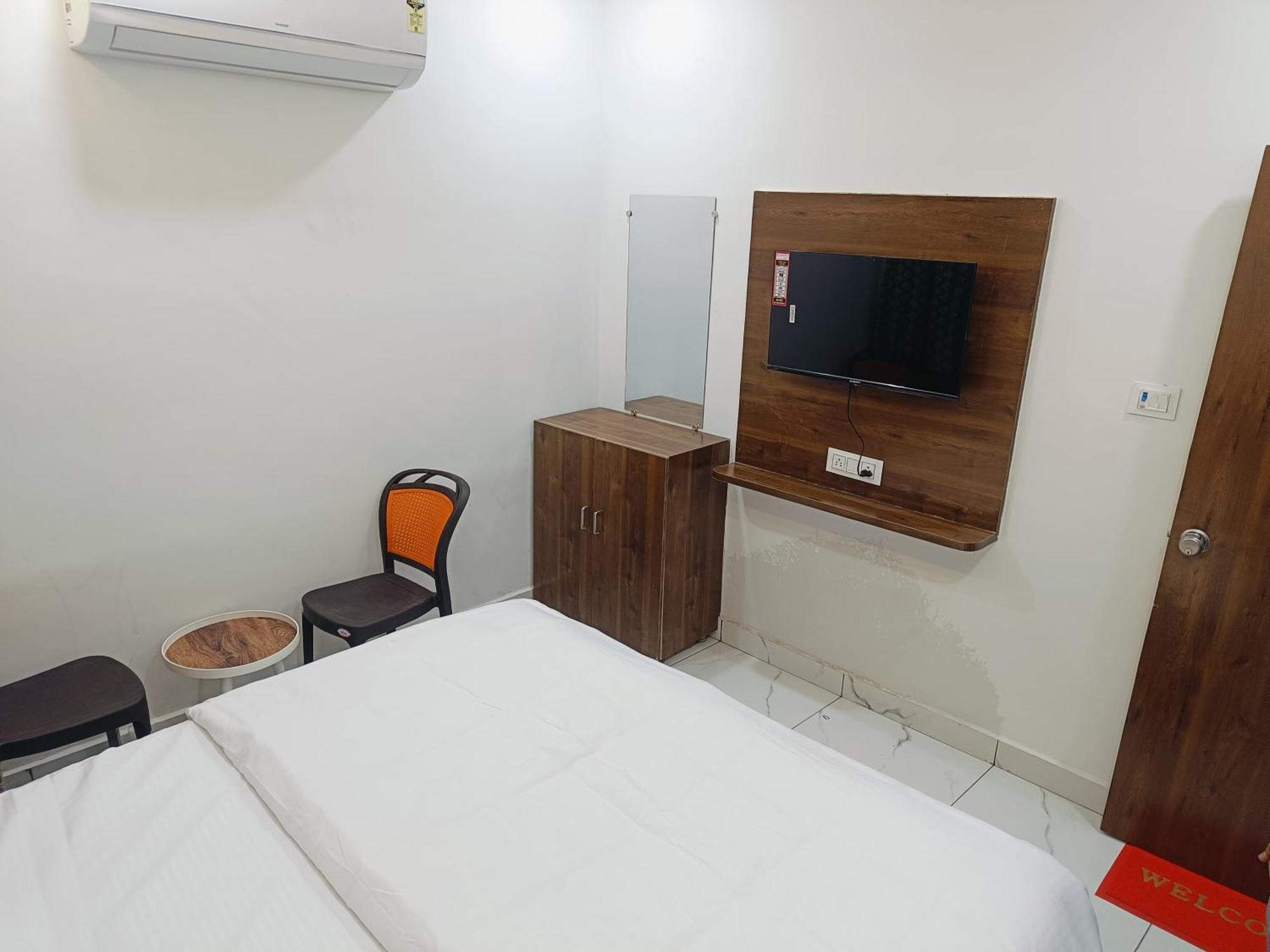Hotel Shree Kedar Palace Ujjain Εξωτερικό φωτογραφία